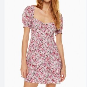 Aritzia Sunday Best Tinsley Pink Floral Mini Dress size 6 sweetheart babydoll